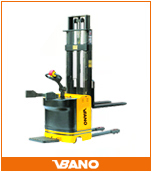 全電動(dòng)堆高車(chē)