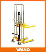 腳踏式輕型堆高車