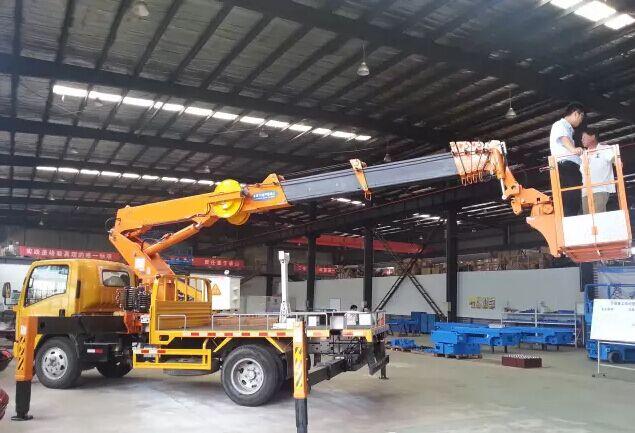 高空作業(yè)車