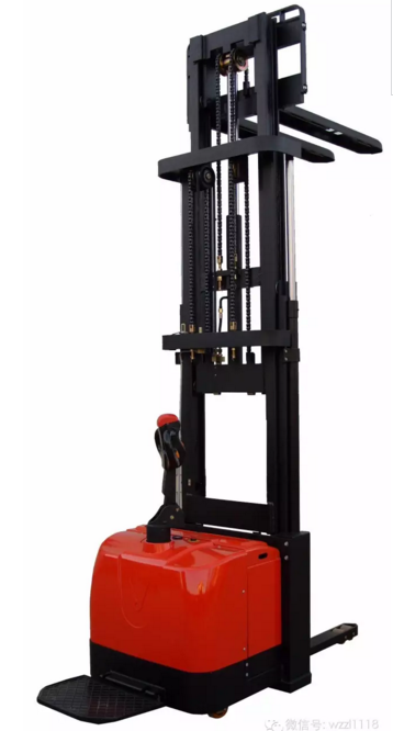 高空作業(yè)平臺(tái)